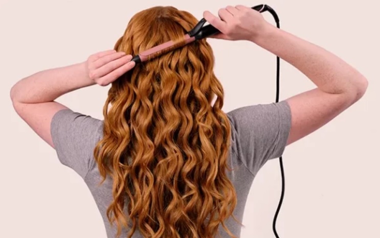 Curling Wand vs. Curling Iron: Choosing the Right Tool for Your Desired Curls